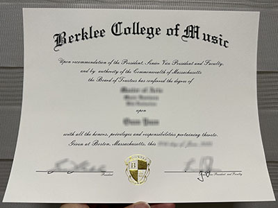 How does a Berklee College of Music diploma look like?